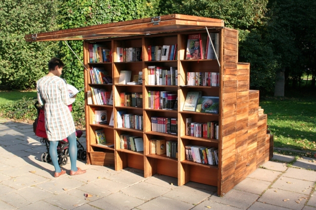 Ruetemple's outdoor book spaces | Book Patrol